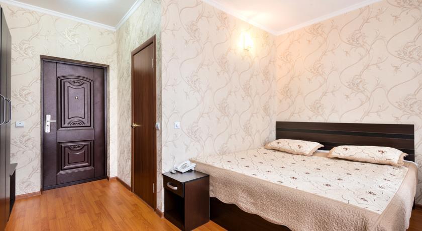 Hotel Kazakhfilm Алматы Экстерьер фото