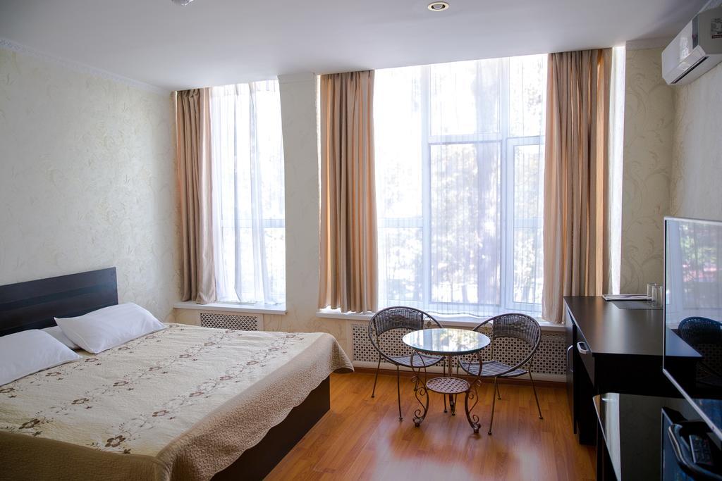 Hotel Kazakhfilm Алматы Экстерьер фото