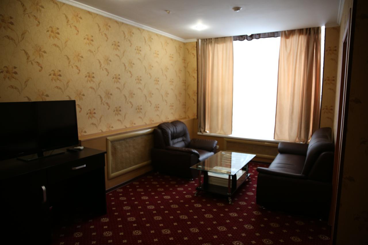 Hotel Kazakhfilm Алматы Экстерьер фото